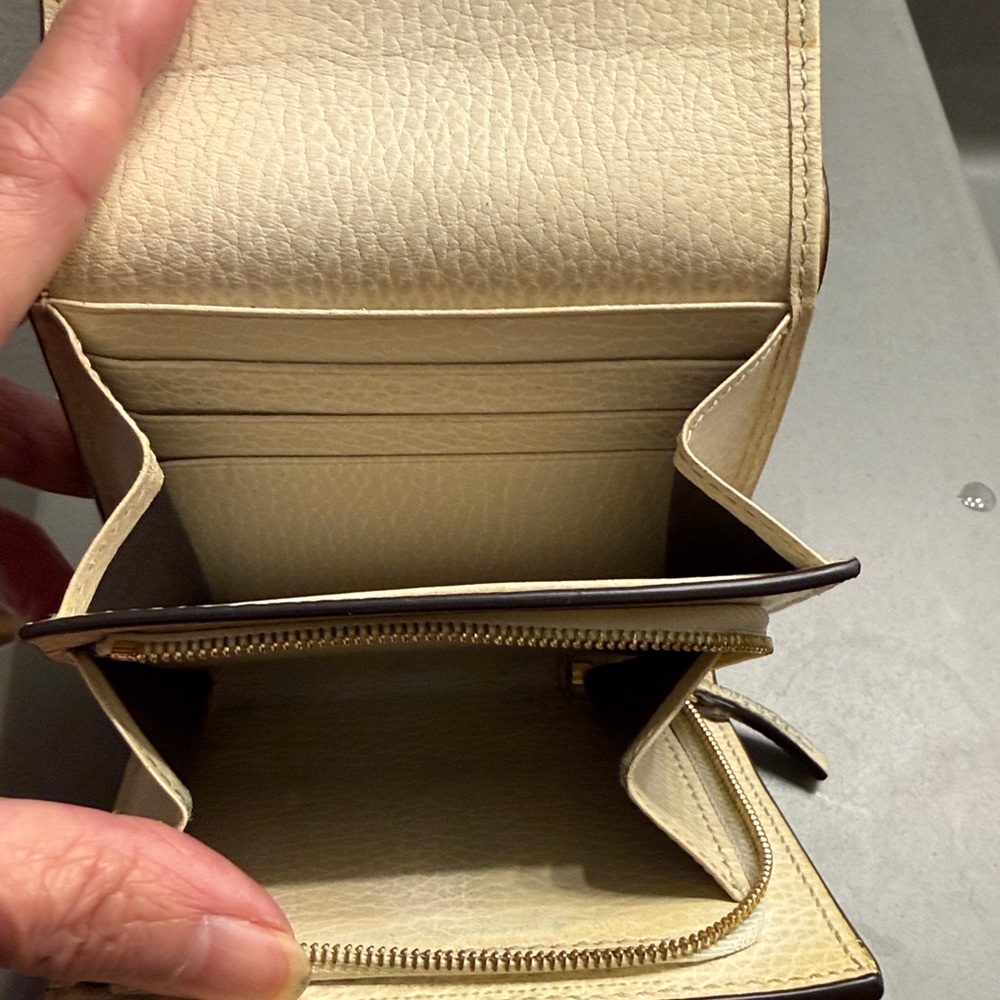 Authentic Gucci Marmont Compact Wallet - Picture 7 of 8
